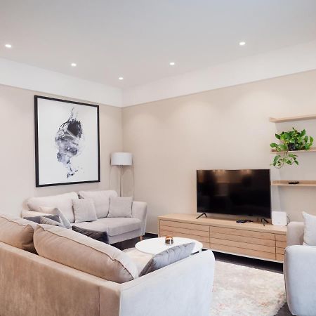 Lake Drive Rooms&Apartments Тирана Екстер'єр фото