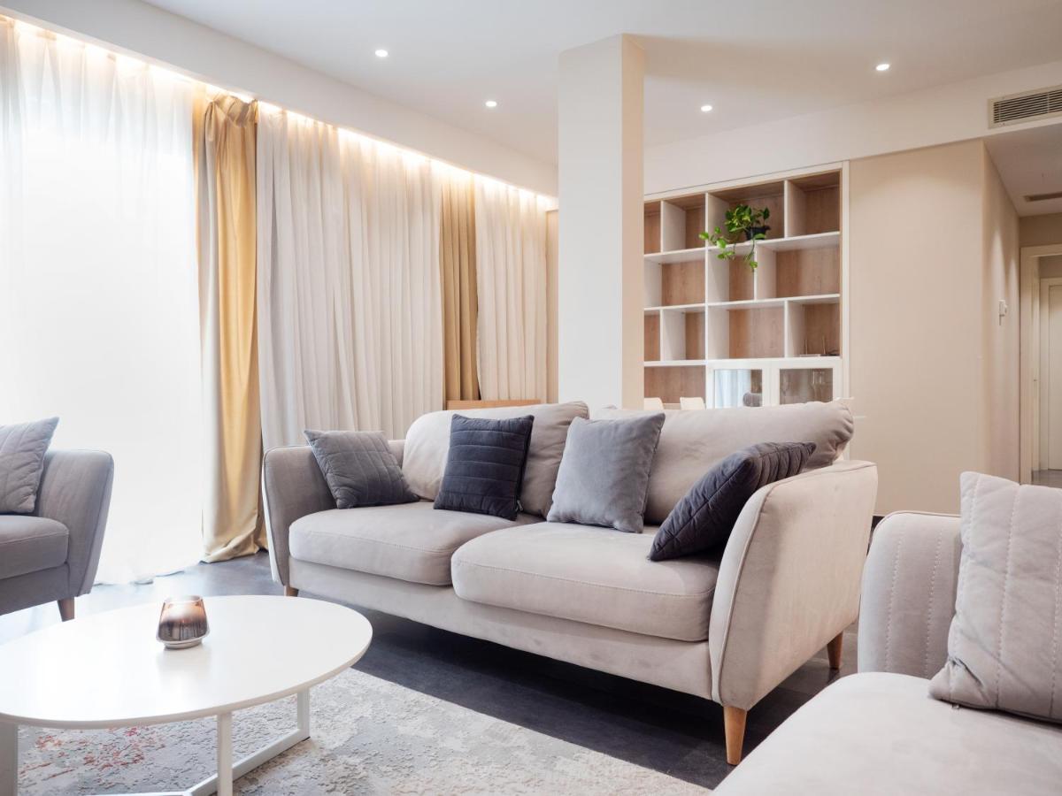 Lake Drive Rooms&Apartments Тирана Екстер'єр фото